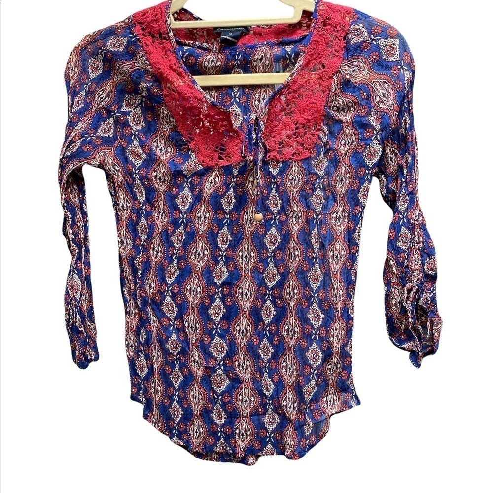 Lucky Brand blouse sheer lace at neckline lace insert boho look size medium